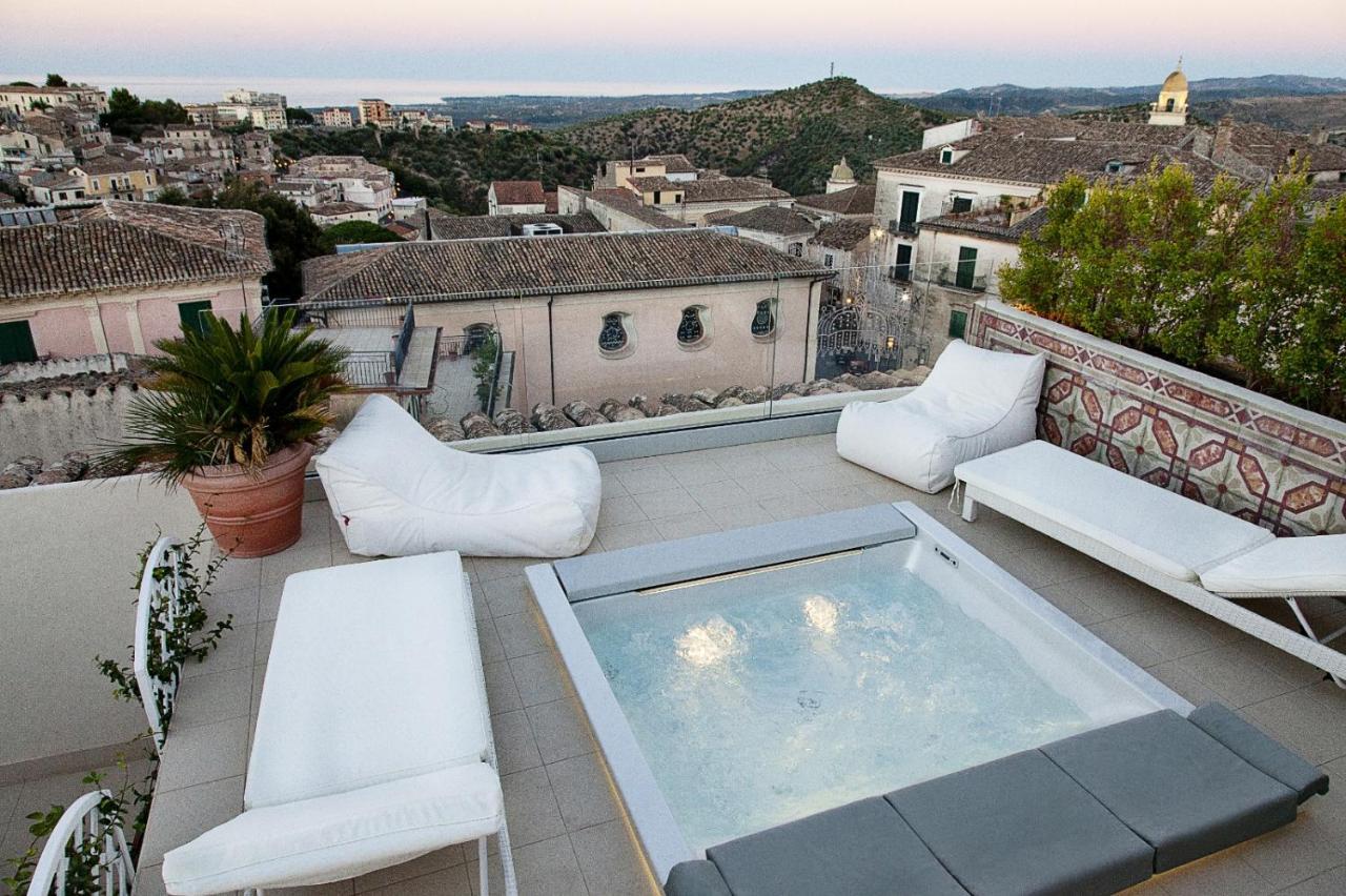 Palazzo Cherubini-Pools & Wellness Rossano Extérieur photo