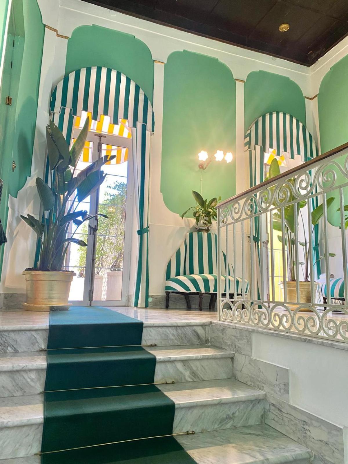 Palazzo Cherubini-Pools & Wellness Rossano Extérieur photo