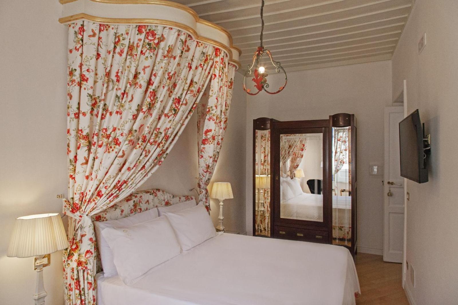 Palazzo Cherubini-Pools & Wellness Rossano Chambre photo